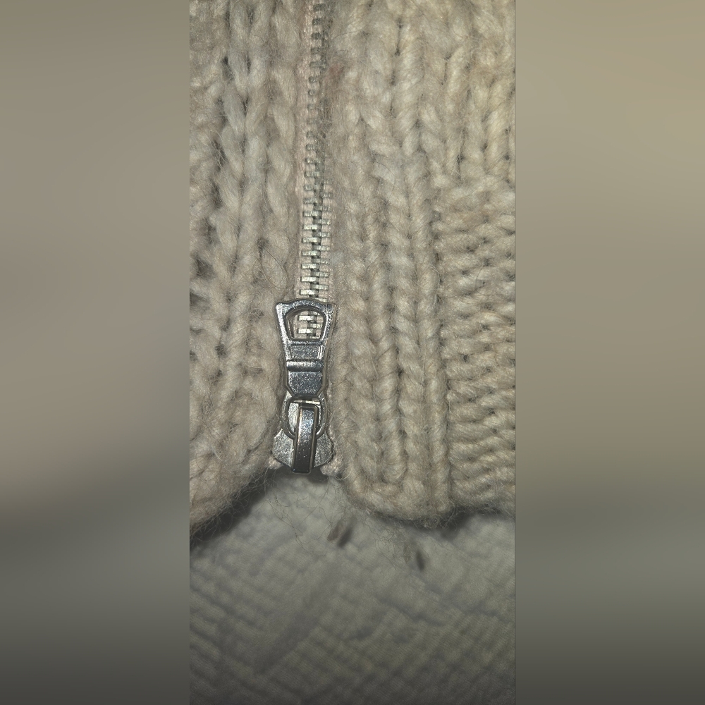 Brown Cable-Knit Oversized Women's Sweater - Picture 8 of 11